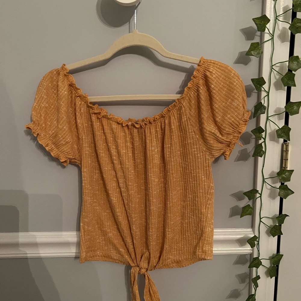FAME- yellow short sleeve top with tie